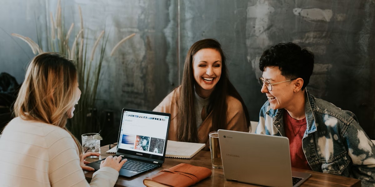 لوحة البيانات والتحليلات